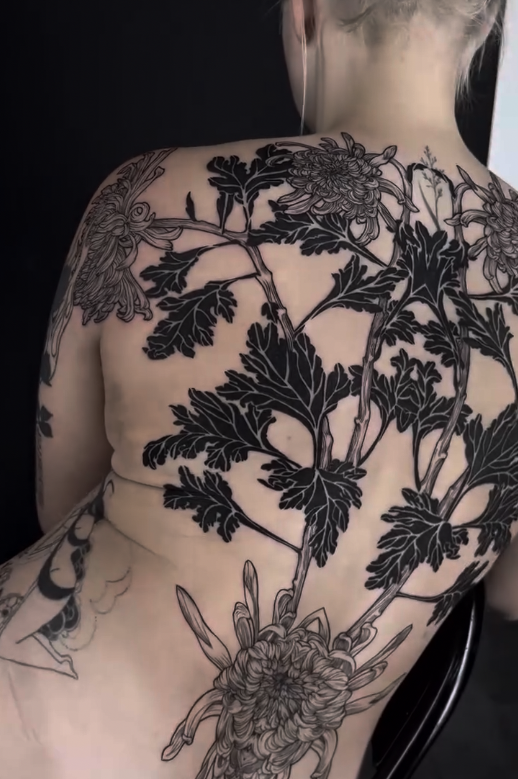 blackwork style tattoo by Carlotta