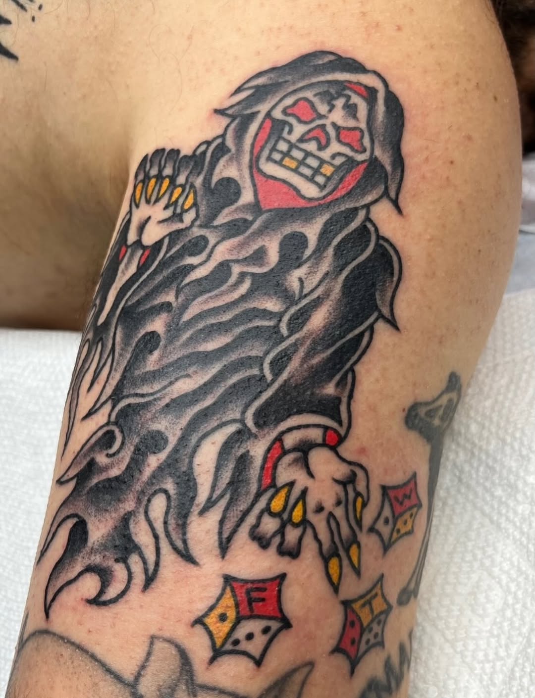 american traditional style tattoo by Moses Isaac
