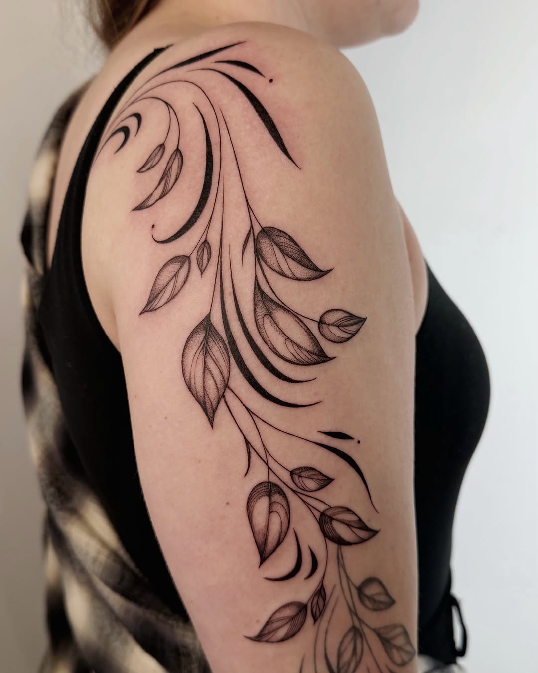 vine and branch fine line style tattoo by Katya
