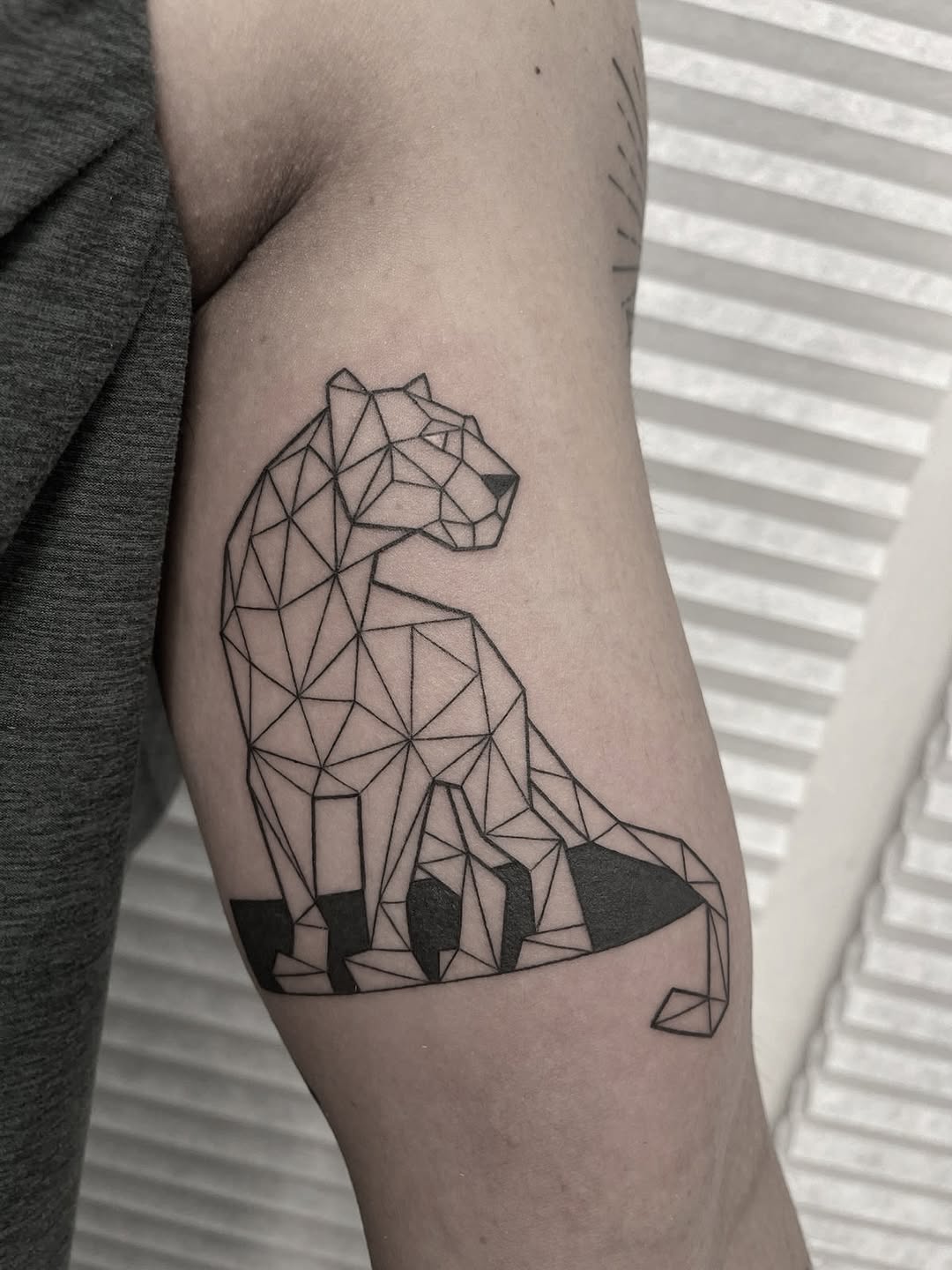 geometric style tattoo by Sirimontra
