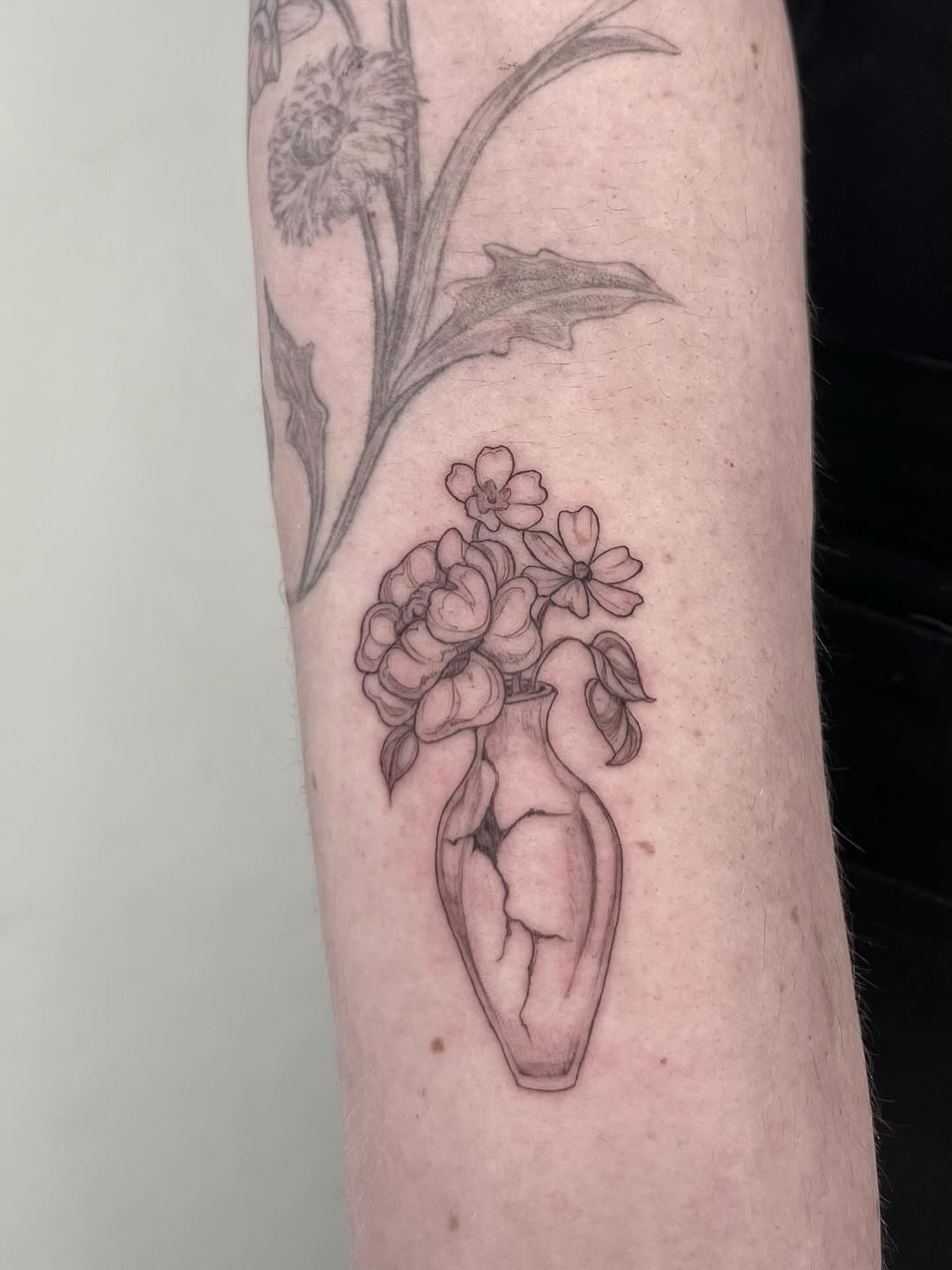 fine line style tattoo by Teattoos