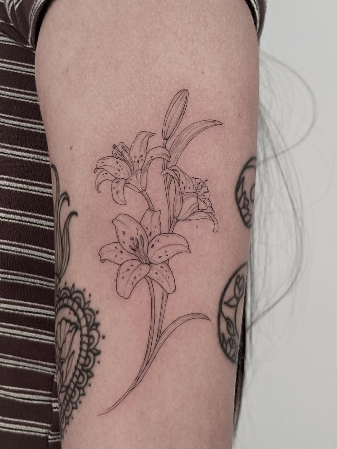 fine line style tattoo by Teattoos