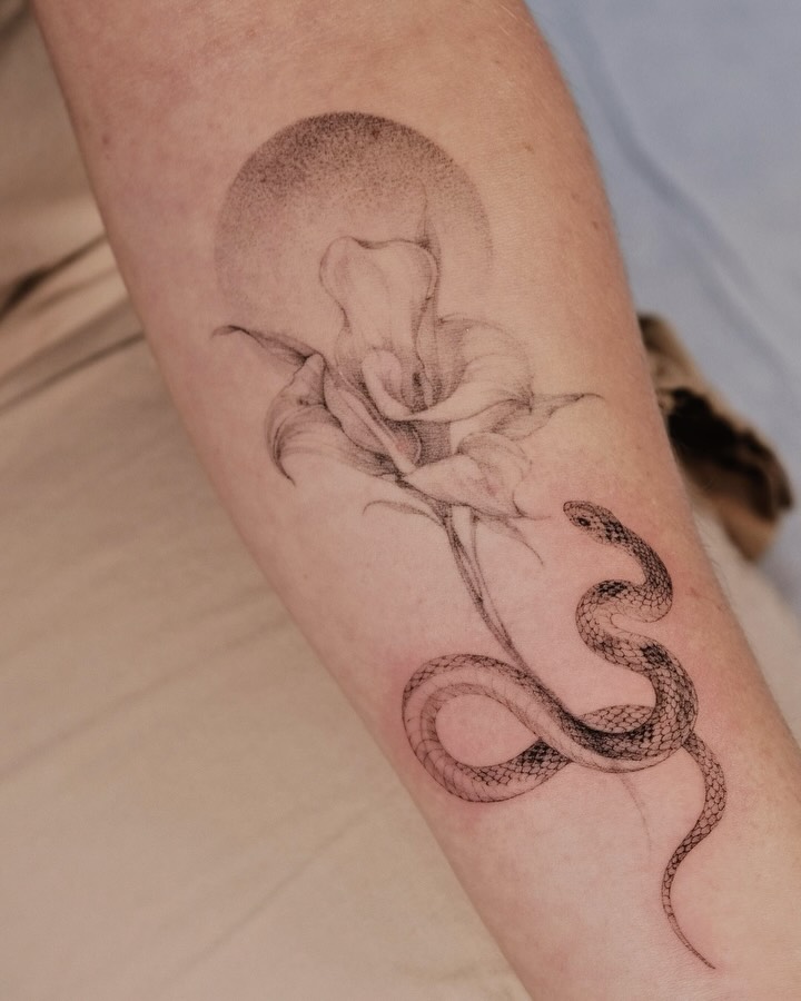 fine line style tattoo by Beeso